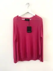 Decjuba NEW Knit Jumper Size M Hot Pink Long Sleeve Lightweight Split Hem SOPHIA