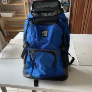 ful 22”H X 15”W X 11.5 D Rolling Wheeled Backpack Retractable Pull Handle