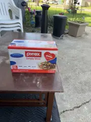 Pyrex 10-piece Ultimate Glass Food Storage Set - NEW sealed