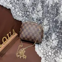 在飛比找PopChill優惠-[二手] Louis Vuitton LV Cosmetic