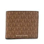 MICHAEL KORS 經典滿版LOGO短夾 皮夾 防刮PVC皮革 男夾 錢包 零錢袋 M88678 棕色MK(現貨)▶指定OUTLET商品5折起☆現貨【送禮首選★APP下單點數4倍送】