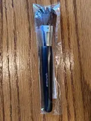Younique Tapered Blusher Brush New