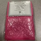 Signature by Wamsutta Two King Pillowcases 300 Thread Count Pink USA