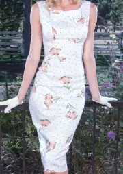 Stop Staring Gracie Fitted Dress in white tulip print size 3X-18