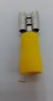 (25Pc)Yellow Female 22-10Ga AWG VINYL 1/4" Insulated Spade terminal connector