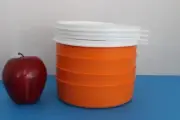 Tupperware Big Wonders 16 oz capacity BOWLS~Orange with White Seals~Set of 4