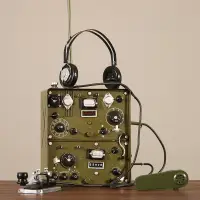 在飛比找蝦皮購物優惠-爆款*老式仿真電報機模型復古舊無線電臺發報機擺件通訊物件裝飾