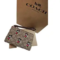 在飛比找momo購物網優惠-【COACH】coach&迪士尼100th 限量滿版米奇提緹