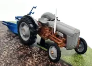UH 1/32 Massey Ferguson FE35 + Ransomes TS 59 Plough Diecast Model Tractor Set