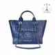 [二手] 【巴黎站二手名牌專賣店】＊現貨＊CHANEL 香奈兒 真品＊A57069藍皮革銀圓鉚釘字母LOGO手及肩背包沙灘包