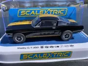 Scalextric C4542 Ford Mustang Shelby GT350H Hertz W/Lights DPR 1/32 Slot Car
