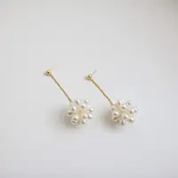 在飛比找蝦皮購物優惠-Korean popcorn pearl earrings 