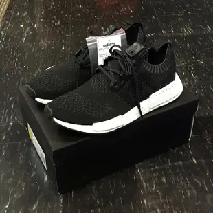 adidas Consortium SNEAKER EXCHANGE - INVINCIBLE x A Ma Maniere NMD_R2 S.E. 三方聯名 黑色 黑白 CM7879