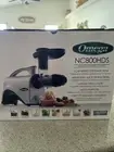 Omega Nutrition System Juice Extractor - Silver (NC800HDS) New In Box Juicer