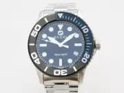 Gucci watch GUCCI men's quartz diver YA126281 [New]