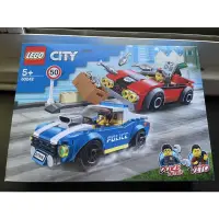 在飛比找蝦皮購物優惠-現貨 LEGO 60242 警察高速公路追捕戰 城鎮系列 全