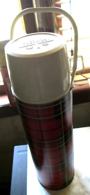 THERMOS BOTTLE 2442 WITH HANDLE, CUP & CAP 722, NOS, 1 QT. 15" X 3 7/8", NO TAGS