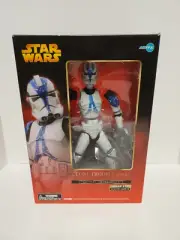 STAR WARS Koyobukiya ArtFx Snap Fit Clone Trooper BLUE 1/7 Scale BOX DAMAGE