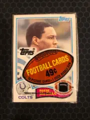 1982 Topps Football Unopened Cello Pack - L. Taylor - R. Lott Rookie Year