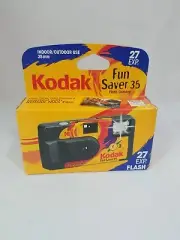 Kodak Fun Saver 35 35mm Single Use Film Camera WITH FLASH NOS 27 EXP 06/2004