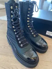 Nylon Suede Patent Calfskin Womens Chanel Lace Up Boots 39.5 Dark Green Black