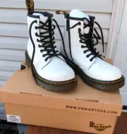 Doc Martens Air Wair Girls Size 13 White Patent Leather Black Zip Lace Boots