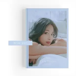 TWICE - 周子瑜 TZUYU (TWICE) -YES,I AM TZUYU (1ST PHOTOBOOK) 寫真書 【BLUE VER.】(韓國進口版)