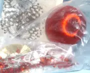 Vintage Dexters RED PRETTY PACKAGE Bead Sequin Christmas Ornament Kit