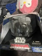 Star Wars TITANIUM ULTRA : Diecast AT-AT with Minature Snowspeeder