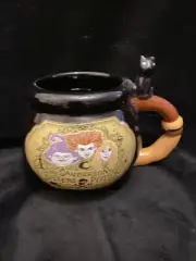 Disney Hocus Pocus Cauldron Sanderson Sisters Potion w/ black cat Ceramic Mug