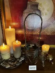 Decorative Metal Wine Bottle Holder w/Handle & Grape Leaves Decor,Gift,