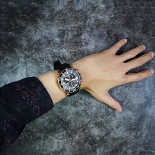 【TISSOT 天梭】水鬼 Seastar 1000 海洋之星300米三眼計時手錶-黑x玫塊金框 送行動電源(T1204173705100)