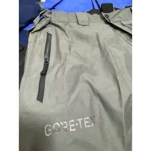 DAIWA GORE-TEX釣魚套裝 穿一次 六折賣 XL