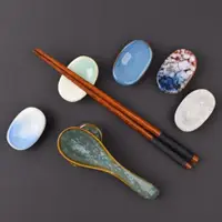 在飛比找ETMall東森購物網優惠-日式陶瓷筷子架托創意放筷子的架子托酒店餐廳家用勺筷托筷枕餐具