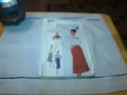 Simplicity Sewing Pattern no. 7604 Ladies SKIRT size 10