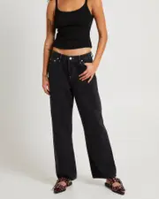 Petite Mid Straight Jeans Throwback Black