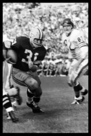 Green Bay Packers Jim Taylor carries the ball during the Chicago B- Old Photo 1