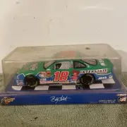 1:24 WINNERS CIRCLE 2002 #18 INTERSTATE BATTERIES MUPPETS PEPE BOBBY LABONTE