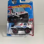 hot wheels mercedes-benz unimog 1300