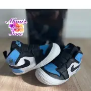 Air Jordan 1 Crib Booties Infant SZ 4C University Blue/Black/White AT3745-400