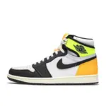 NIKE AIR JORDAN 運動鞋 1 HIGH OG VOLT GOLD 新品 555088-118