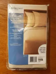 Set of 2 Mainstays Pillowcases 200 Thread Count Standard/Queen Size Vallejo Tan