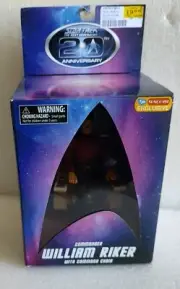 DIAMOND SELECT TOYS ART ASYLUM STAR TREK TNG COMMANDER RIKER w/COMMAND CHAIR