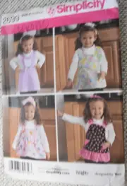 Simplicity Pattern 2699 Toddler Aprons Size A 1/2, 1,2,3,4 Uncut