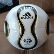 ADIDAS TEAMGEIST REMAKE OG 2025 BALL SIZE 5