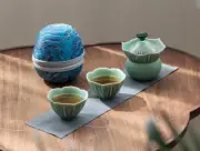 Portable Green Ceramic Tea Set Travel Bag Flower Teapot Tea Cups Loose Leaf Tea