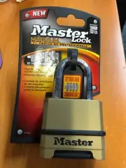 Master Lock Magum M175XDLF Set Your Own Combination Lock