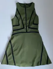 Top Shop 'A Line' Sleeveless Green with Black Net Detailed Dress - Size 36 *NEW*