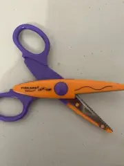 Fiskars kidzors scissors serated kids scissors 5.5”