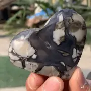 95G Natural silver agate heart glows under ultraviolet light
